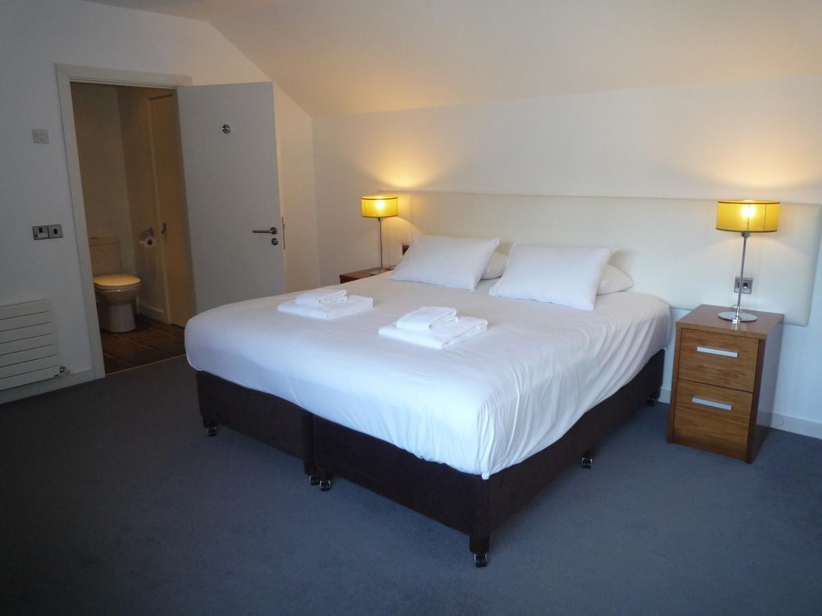 Castlemartyr Holiday Mews 3 Bed By Trident Holiday Homes Eksteriør billede