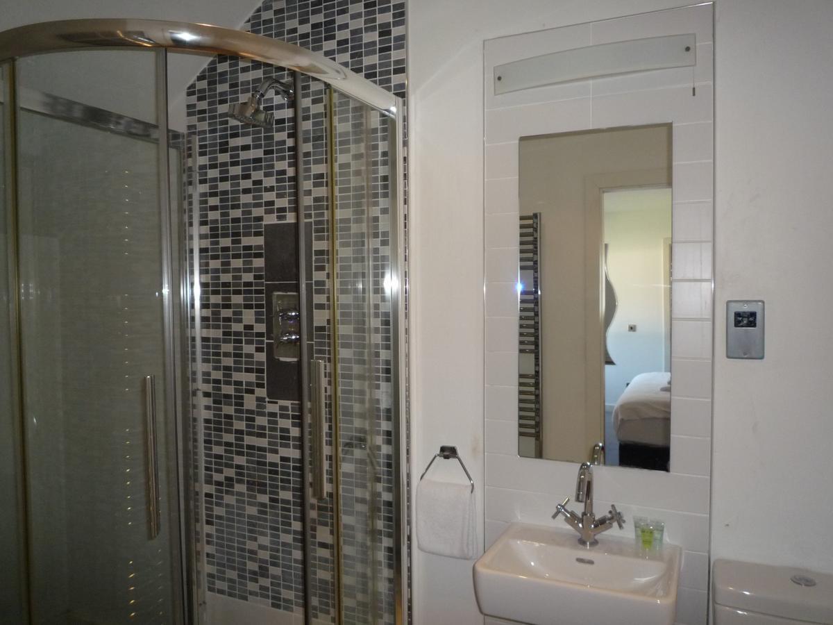 Castlemartyr Holiday Mews 3 Bed By Trident Holiday Homes Eksteriør billede