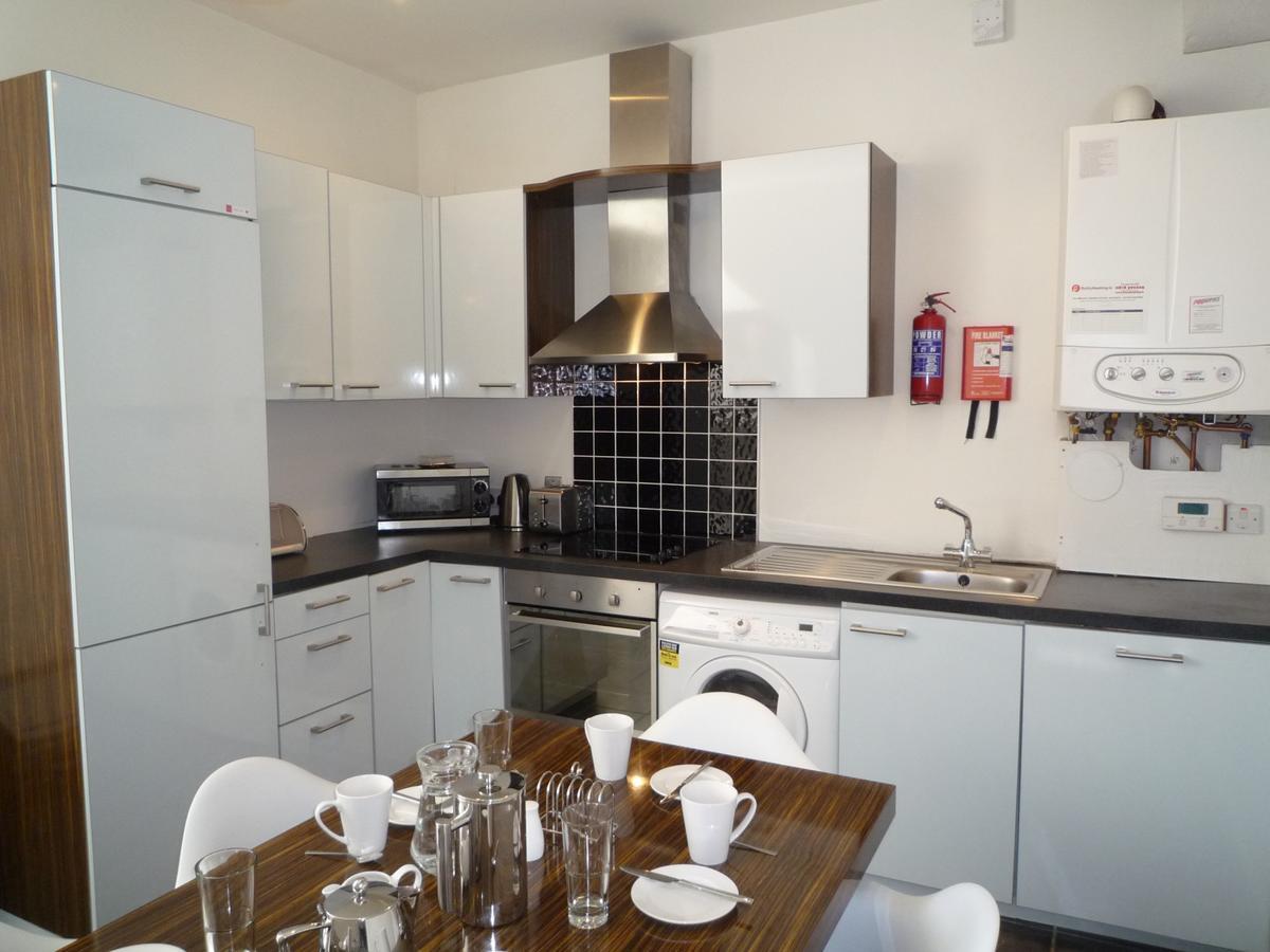 Castlemartyr Holiday Mews 3 Bed By Trident Holiday Homes Eksteriør billede